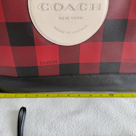 tote - Picture 15 of 16